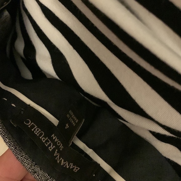 BANANA Republic Size 4 Gray Pants- Good Condition - Picture 15 of 15